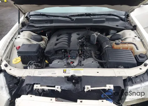 2010 Chrysler 300 Touring/Signature Series/Executive Series from USA, damaged, VIN 2C3CA5CV9AH319803